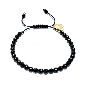 Bransoletka z czarnego agatu na sznurku.